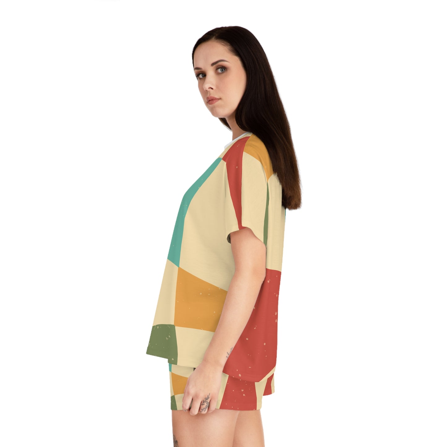 Cozy Women’s Short Pajama Set - Colorful Geometric Design for Relaxation