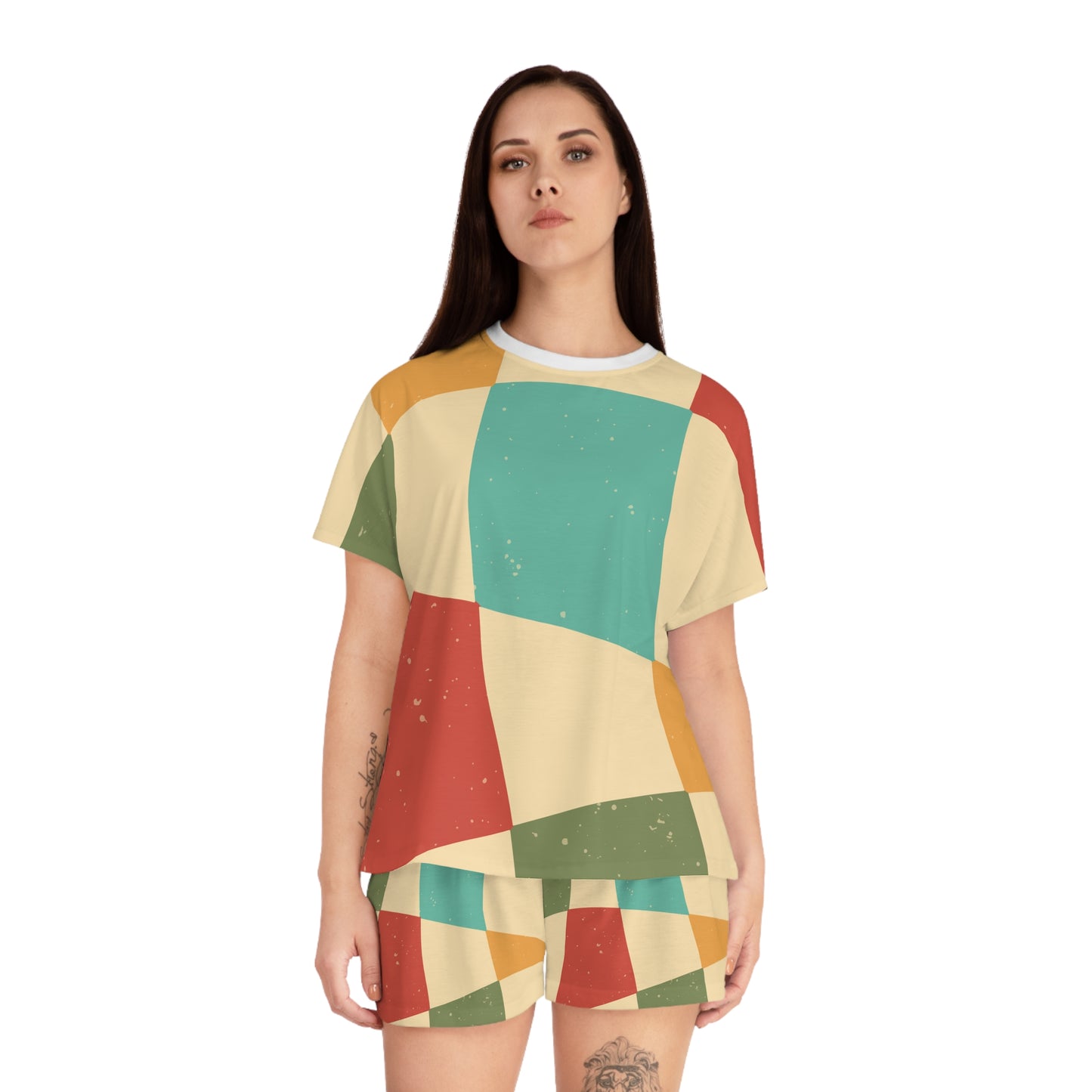 Cozy Women’s Short Pajama Set - Colorful Geometric Design for Relaxation